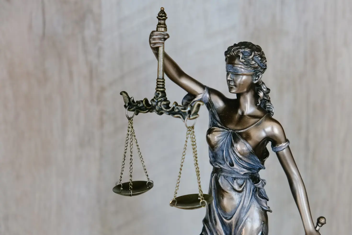 How to Start a Law Firm - Complete Guide